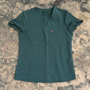 Figs Women's Catarina Scrub Top DISCONTINUED HYDROGREEN Small Green